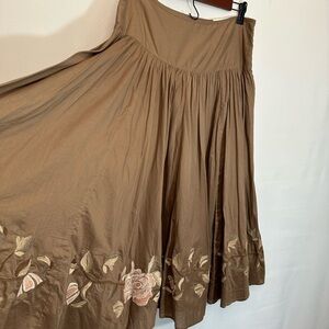 a.n.a A New Approach Skirt Womens Size 8 Embroidered 100% Cotton Tiered Lined